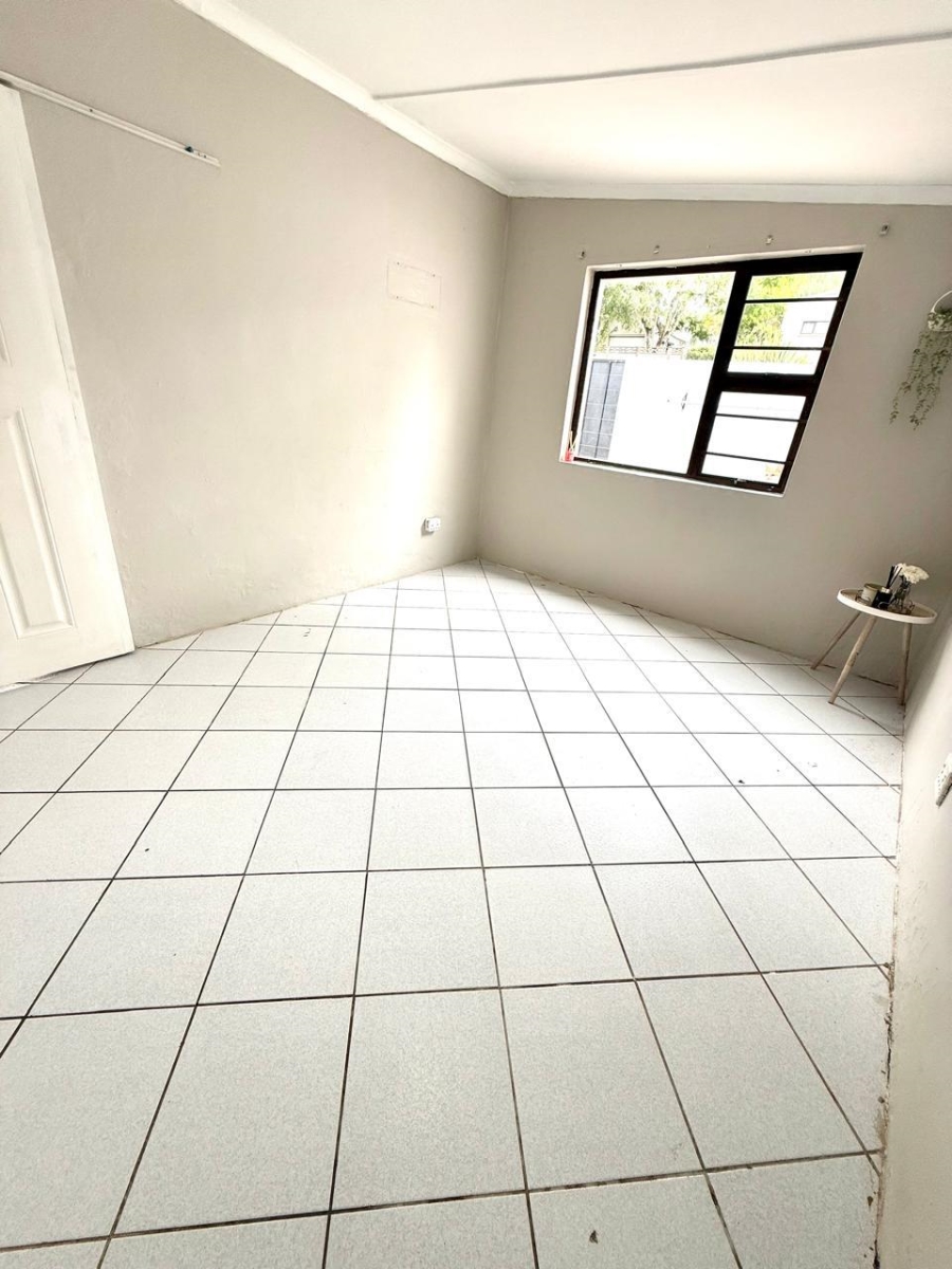 To Let 1 Bedroom Property for Rent in Nahoon Eastern Cape